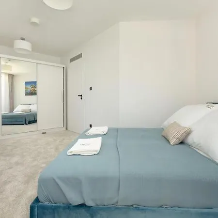 By The Sea, Apartment